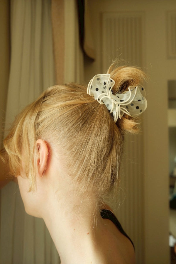 DOT Frill chouchou / white