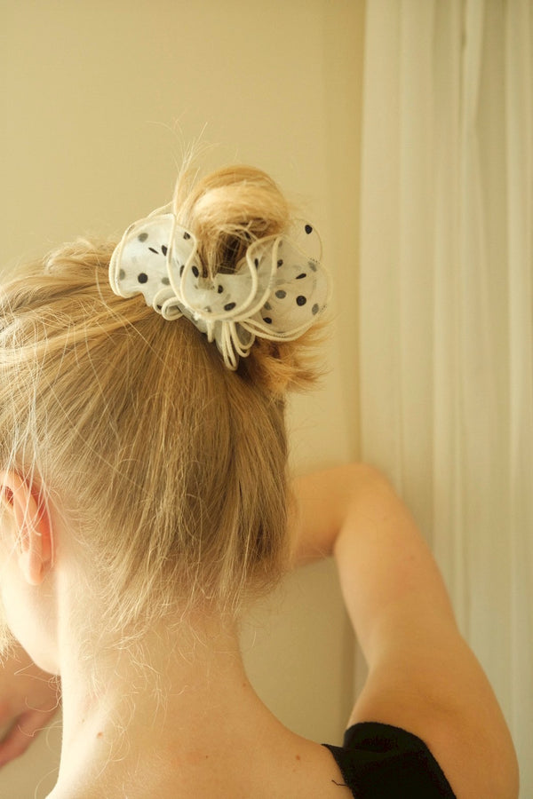 DOT Frill chouchou / white