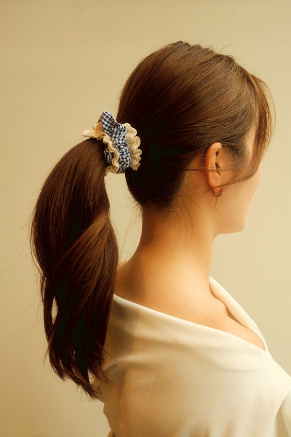CHECK & LACE chouchou / blue and white